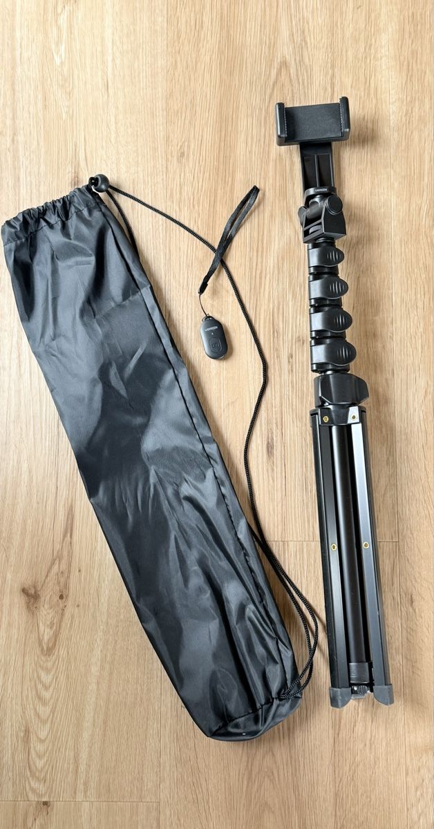 Staffe: Selfie Stick / Stativ mit Bluetooth Auslöser – Nuovo (secondo la descrizione) da Blatten b. Naters venduto da chriswa