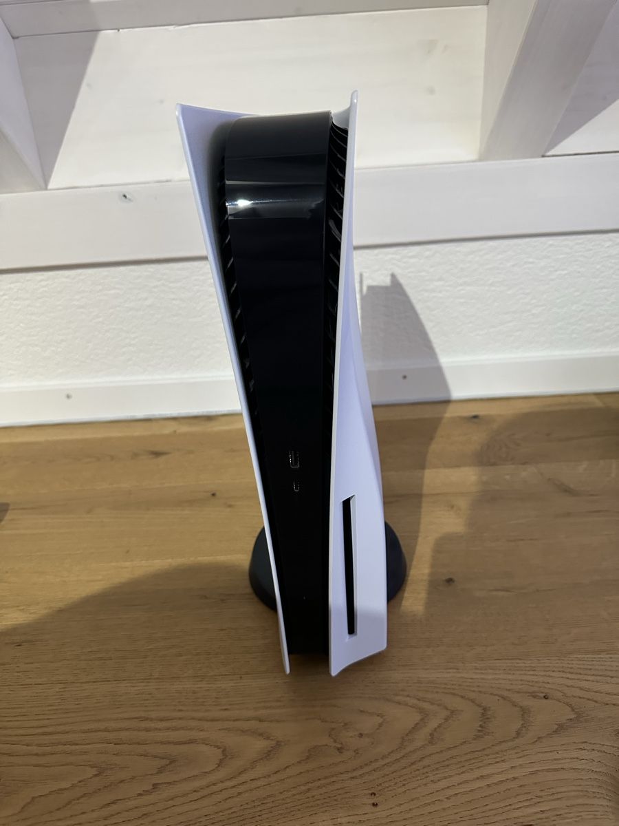 Sony Console: Sony Playstation 5 Disk Edition 825GB – Usato da Niederglatt ZH venduto da C3RB 4