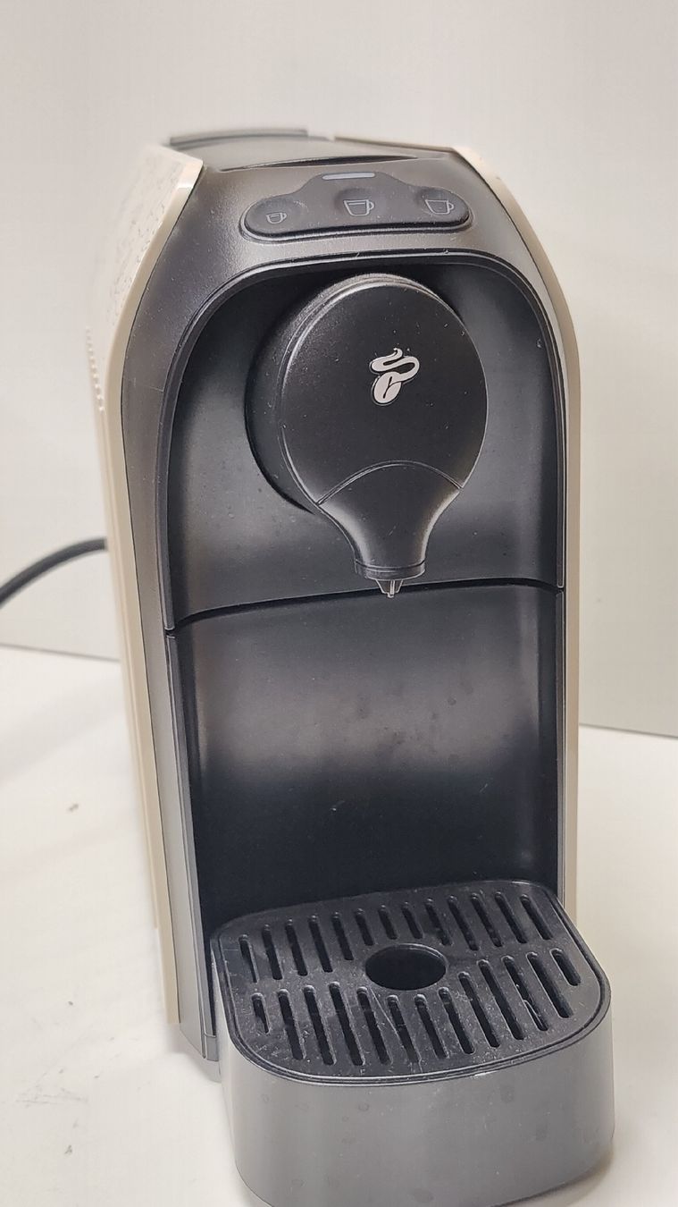 Tchibo Kaffeemaschinen & Espressomaschinen: Tchibo Cafissimo Kapselmaschine (LG-A) – Gebraucht aus Neuenhof von bro_9zsg 1