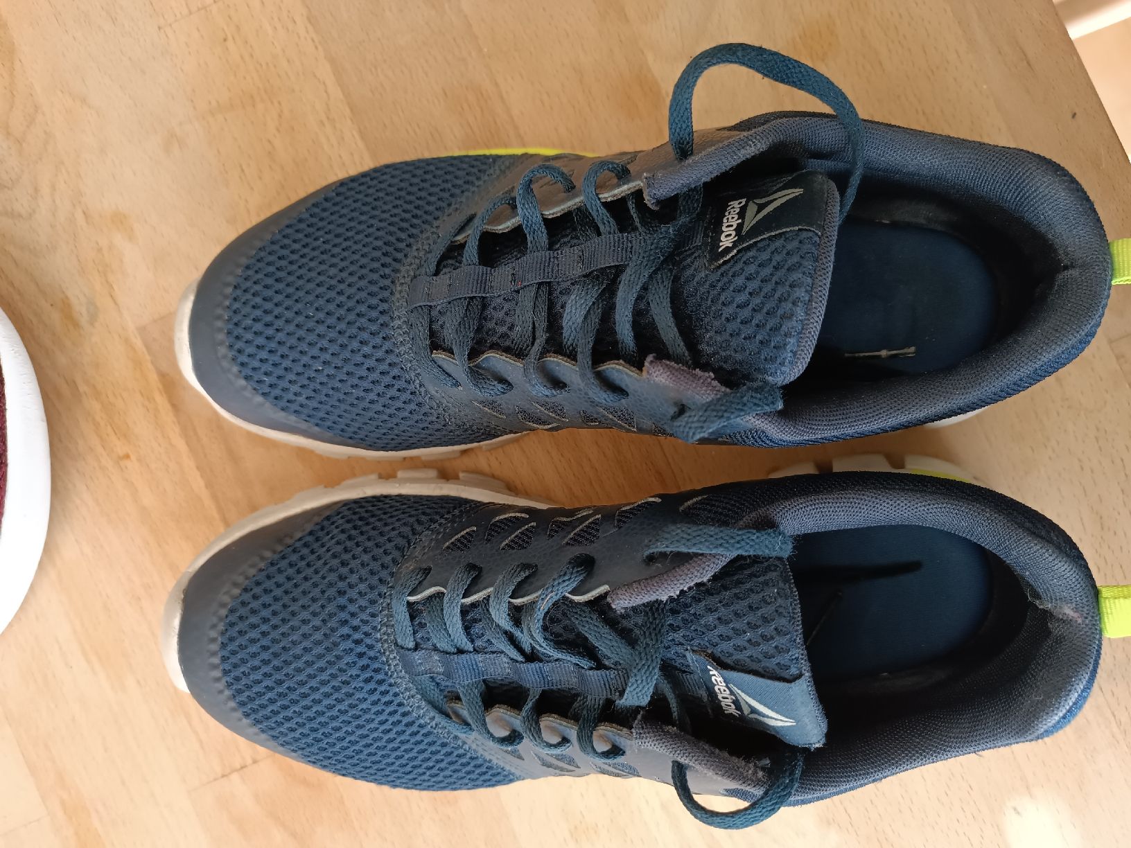 Reebok Scarpe da uomo: Reebok Sneaker Paket Gr 42 – Usato da Binz venduto da julijuli 8