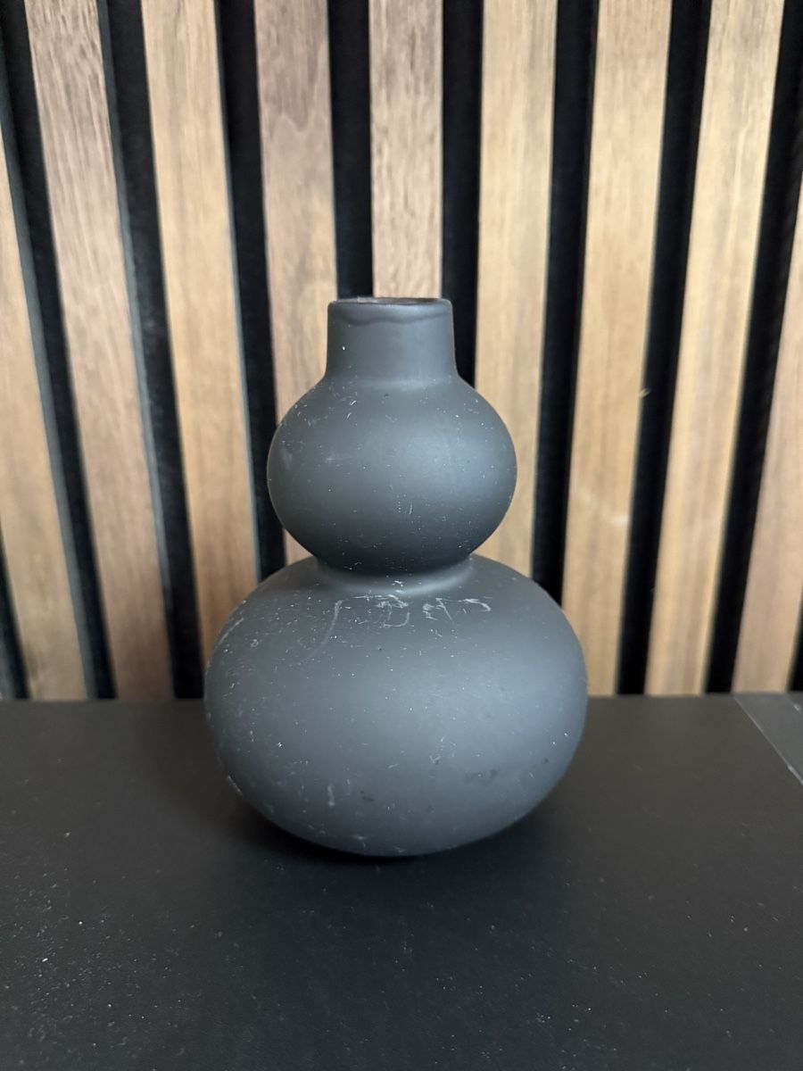 Vasen & Gefässe: Vase matt schwarz – Gebraucht aus Winterthur von fij_f65r