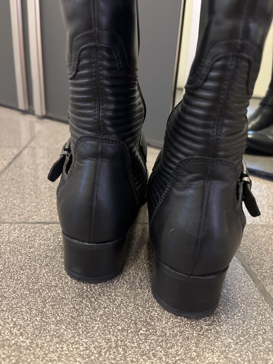 Scarpe da donna: Lederstiefel Gr 40 – Usato da Embrach venduto da Dmoney 4