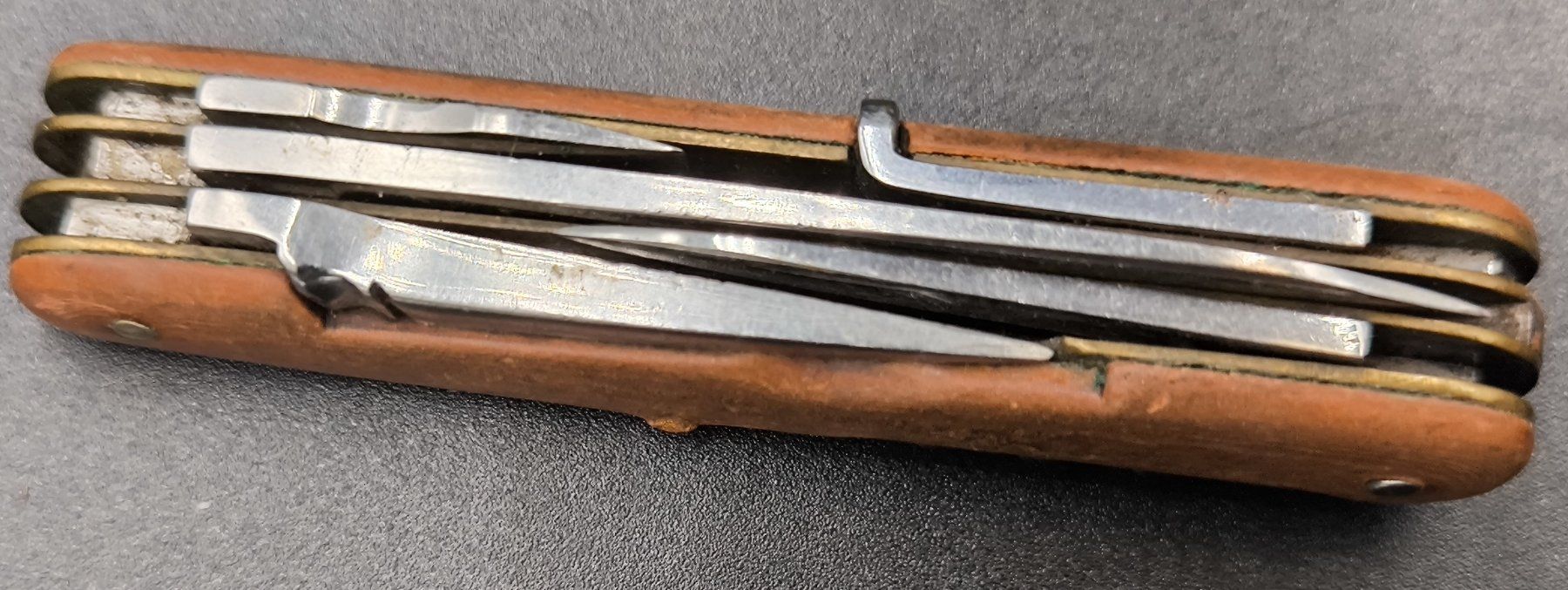 Armée suisse Couteaux de poche: Militär Sackmesser – D'occasion à Rorschacherberg par snOOpydOg11 3