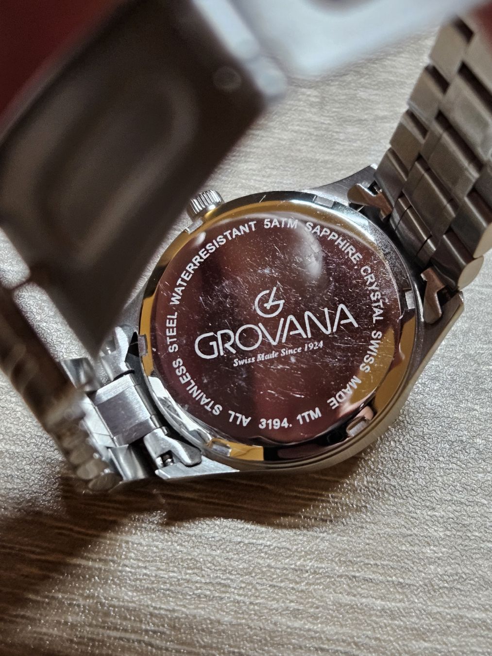 Uhren: Grovana Swiss Made 32mm – Gebraucht aus Vevey von Photech 3