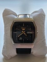 Seiko 5 automatique vintage boitier octogonal cadran noir