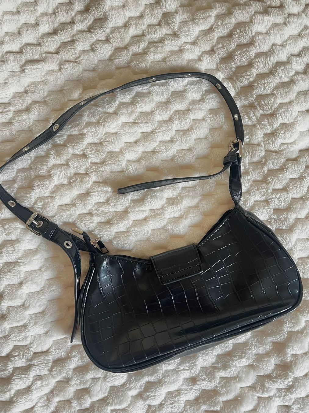Borse da donna: Bershka Schultertasche schwarz – Usato da Bremgarten AG venduto da TechfiX 1