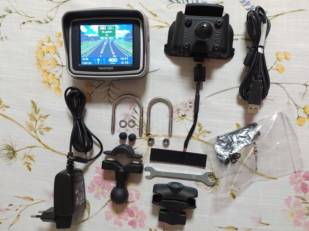 TomTom Rider 2nd Europe Full inkl. Komplett Zubehör Kaufen auf Ricardo