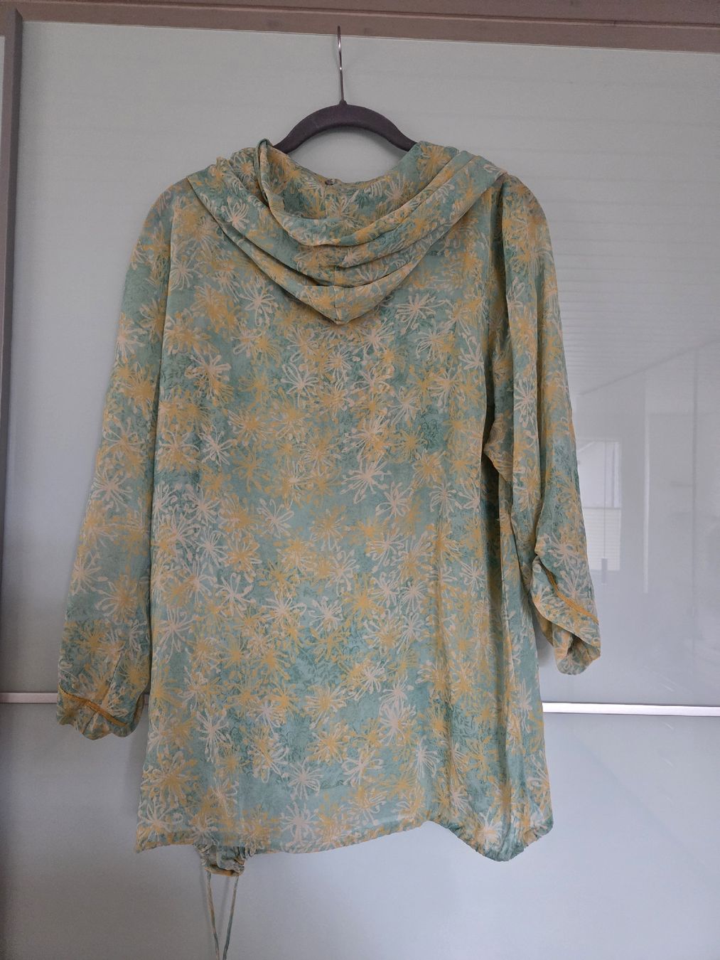 Nile Blusen: Nile Sommerbluse xl – Gebraucht aus Ettenhausen TG von funsmile7 1