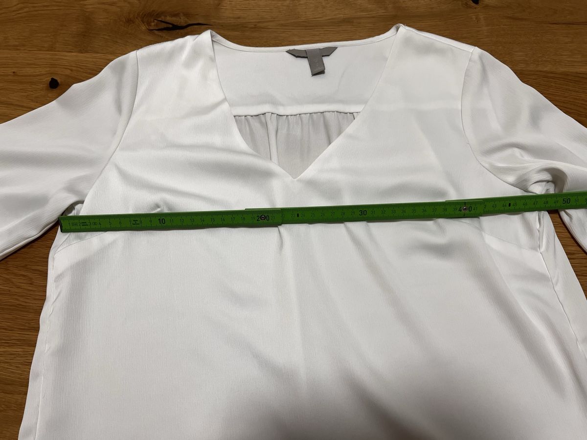 H&M Chemisiers: Bluse H&M / Grösse 38 – D'occasion à Escholzmatt par mel_58wh 3