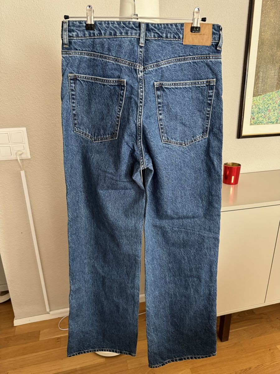 H&M Jeans: H&M Jeans 40 – Usato da Galgenen venduto da Vintluxe 1