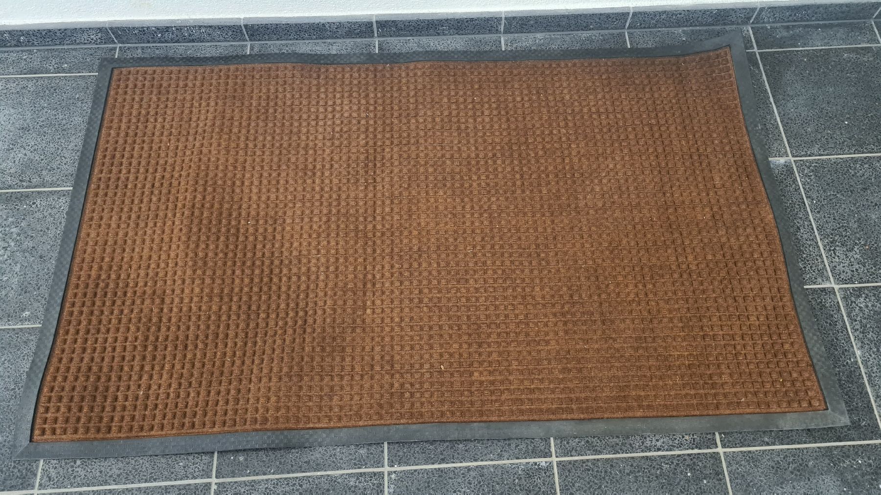 Tappeti: Schmutzfangmatte 90x150 – Usato da Zumikon venduto da daryona