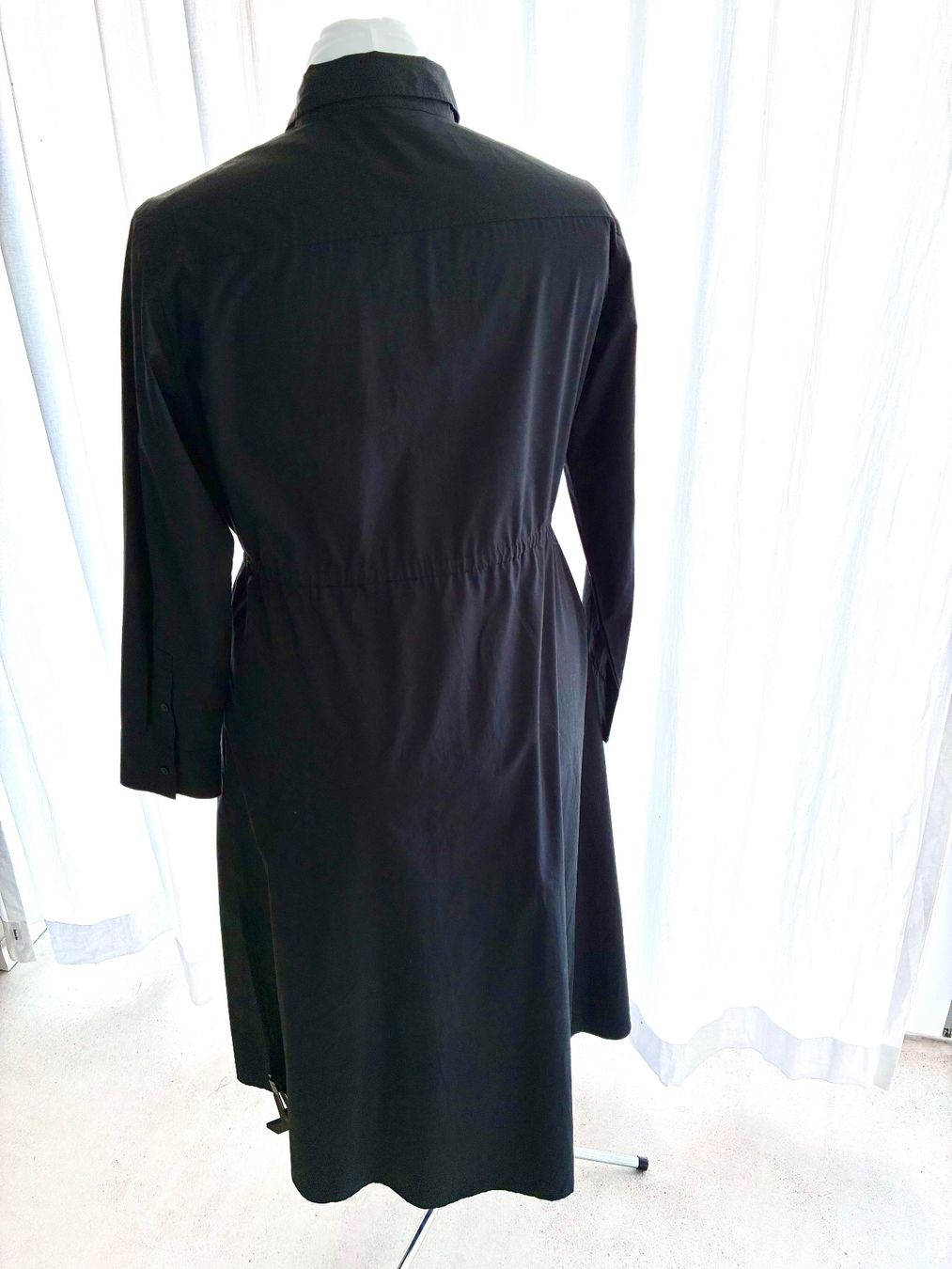 Uniqlo Kleider: Hemdblusenkleid, schwarz – Gebraucht aus Dietikon von negodium 1