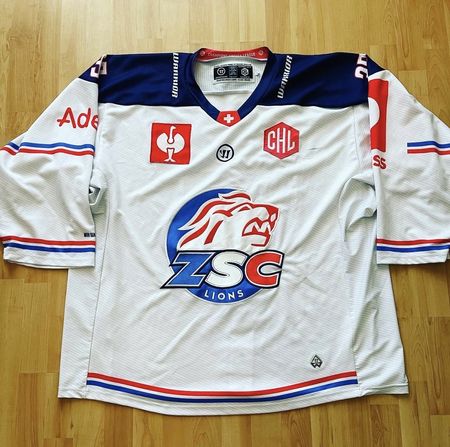 ZSC Lions Matchworn Trikot Waeber #35 mit Zertifika