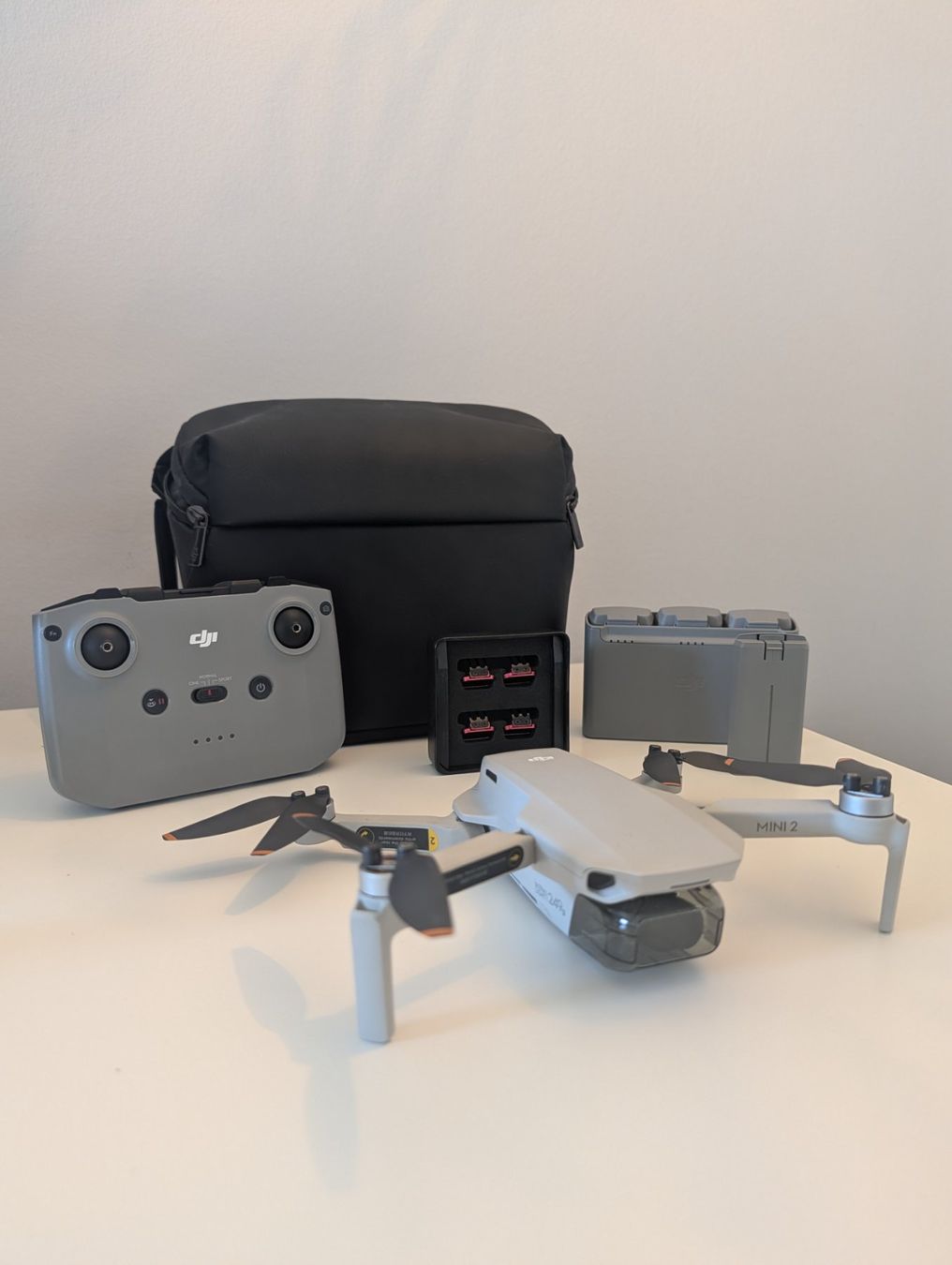 DJI RC Modellbau: DJI Mini 2 Fly More Combo – Gebraucht aus Middes von zac_7nw7