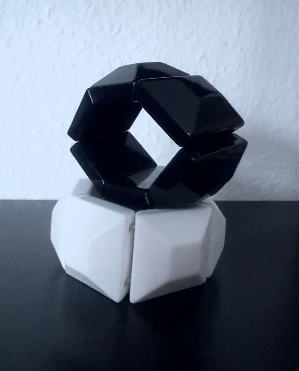 Bracciali & Braccialetti: 1980s Memphis Style Geometric Acrylic Bracelets – Usato da Affoltern am Albis venduto da Sveta75 6