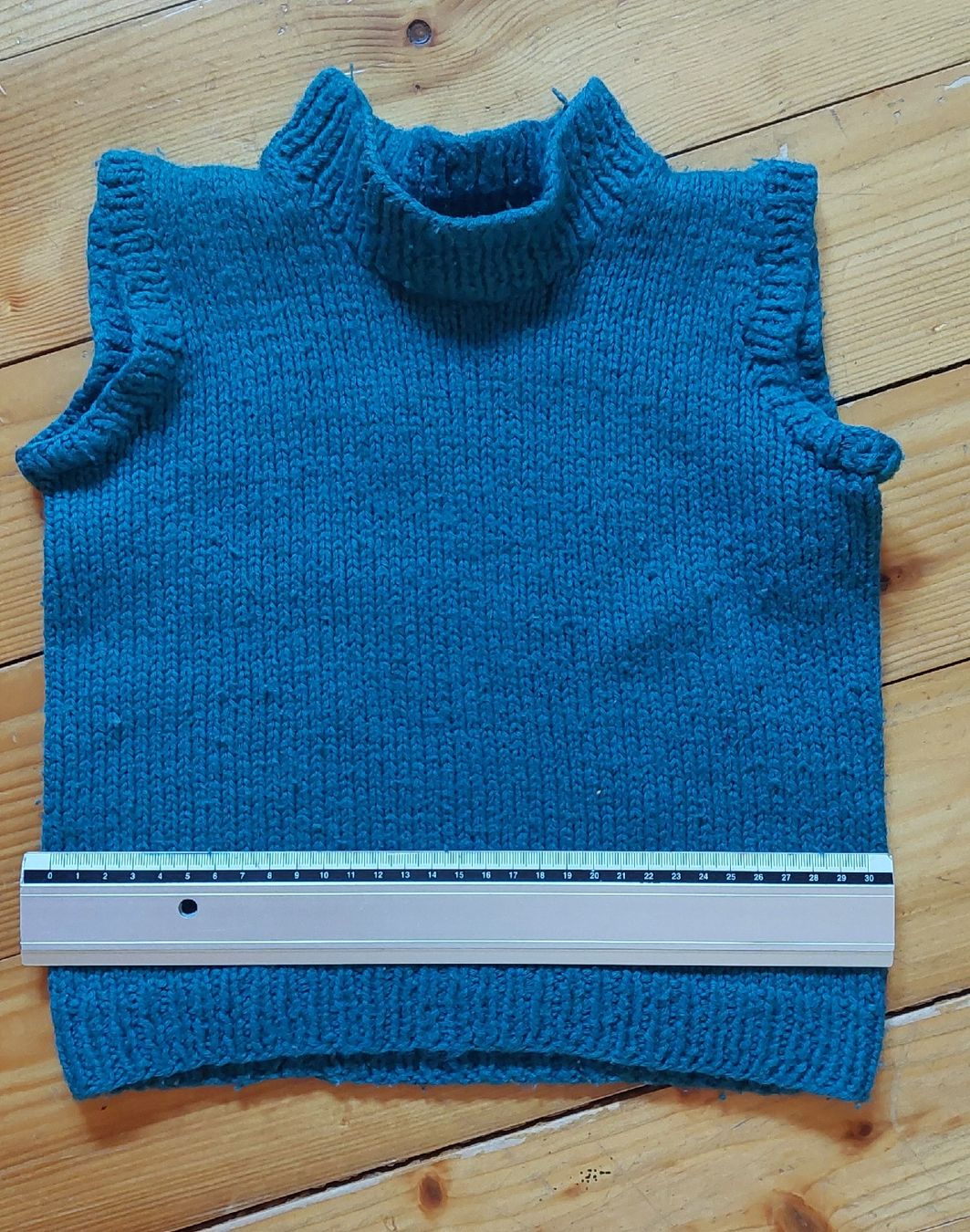 Altro abbigliamento: Strickweste Merinowolle 80/86 – Usato da Schmidrüti venduto da Novemberchind