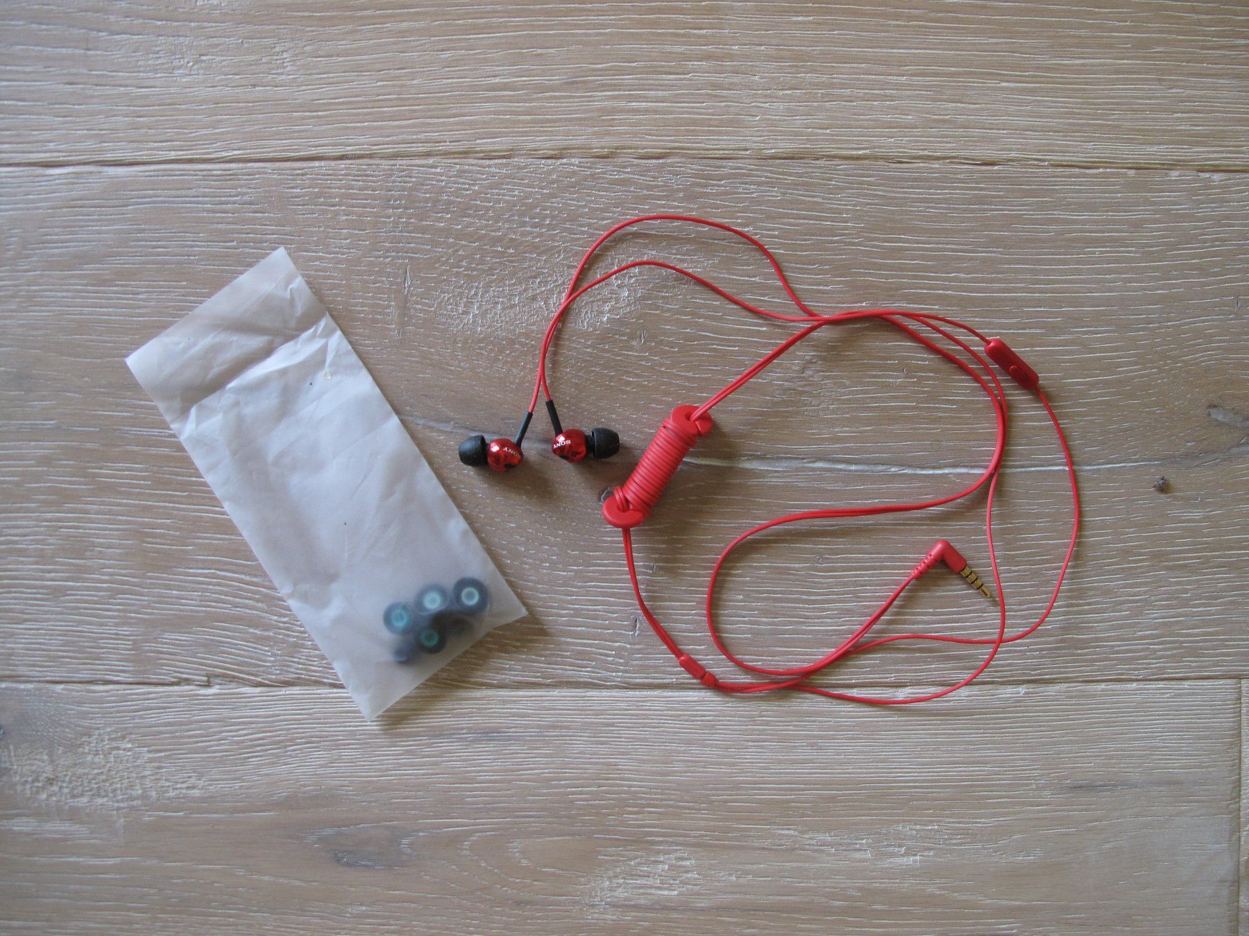 Sony Cuffie: Sony Mdr-Ex110ap – Nuovo (secondo la descrizione) da lossy venduto da katz_fr