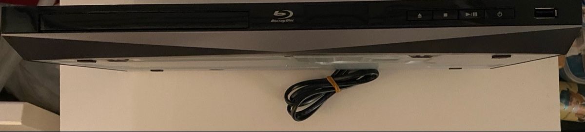 Tutti i DVDs: Toshiba Blu-ray Player – Nuovo (secondo la descrizione) da Allschwil venduto da Deal_Tiger99