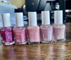 Lot de vernis rose ESSIE