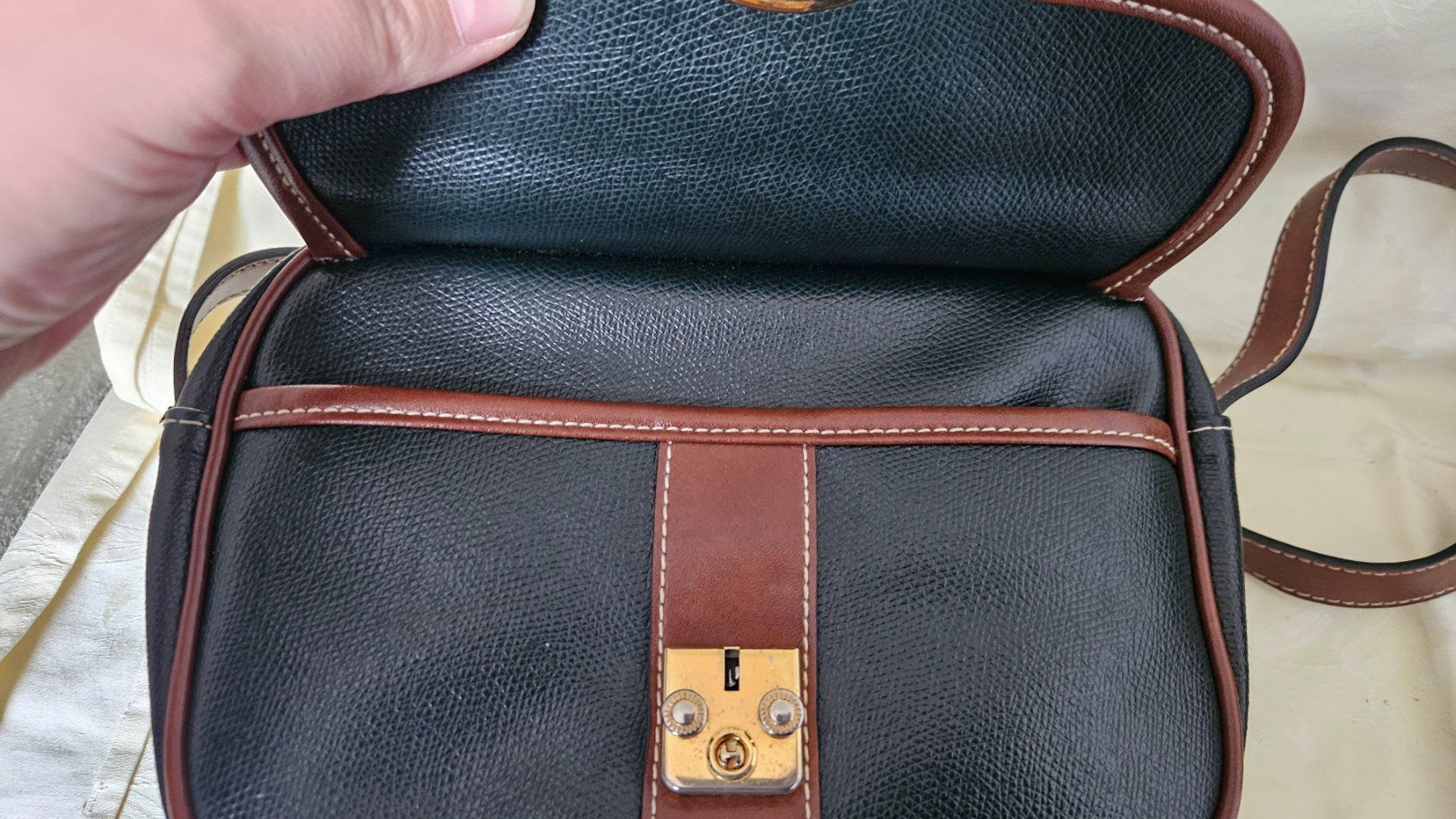 Borse da donna: Borsa a tracolla in pelle Zanotti – Usato da Melano venduto da H-Sara 2