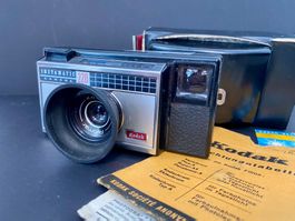 Kodak Instamatic 220 avec manuels et housse