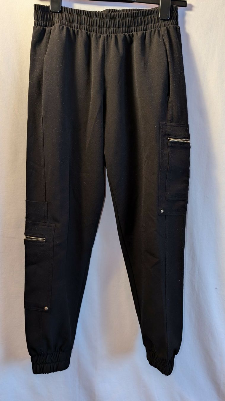Hosen: Cargo Hose Zara schwarz Gr. S – Gebraucht aus Sarmenstorf von taosun