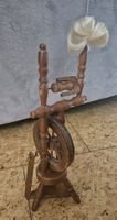 Dekoratives Miniatur-Spinnrad aus Holz