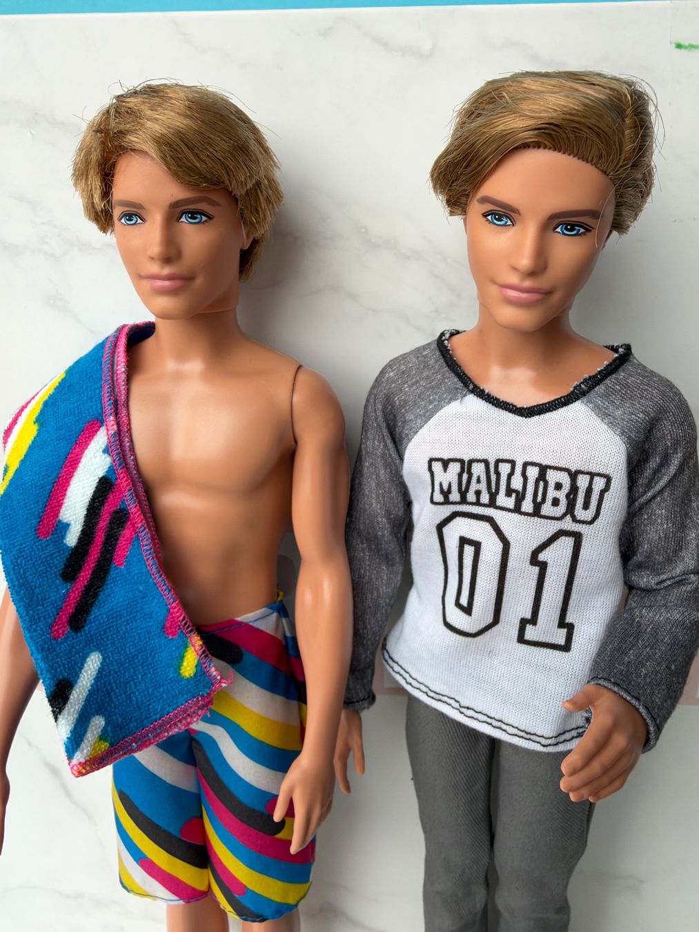 Bambole: 2 Kens - Barbie – Usato da Meisterschwanden venduto da jordilabandadrei