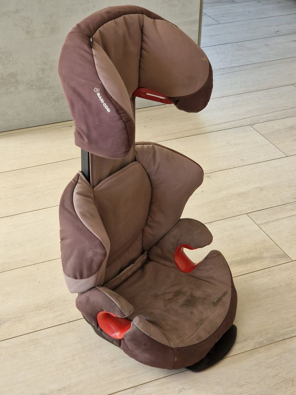Maxi-Cosi Seggiolini per auto: Siège auto Maxi-Cosi – Usato da Corcelles NE venduto da dan_y7zm 1