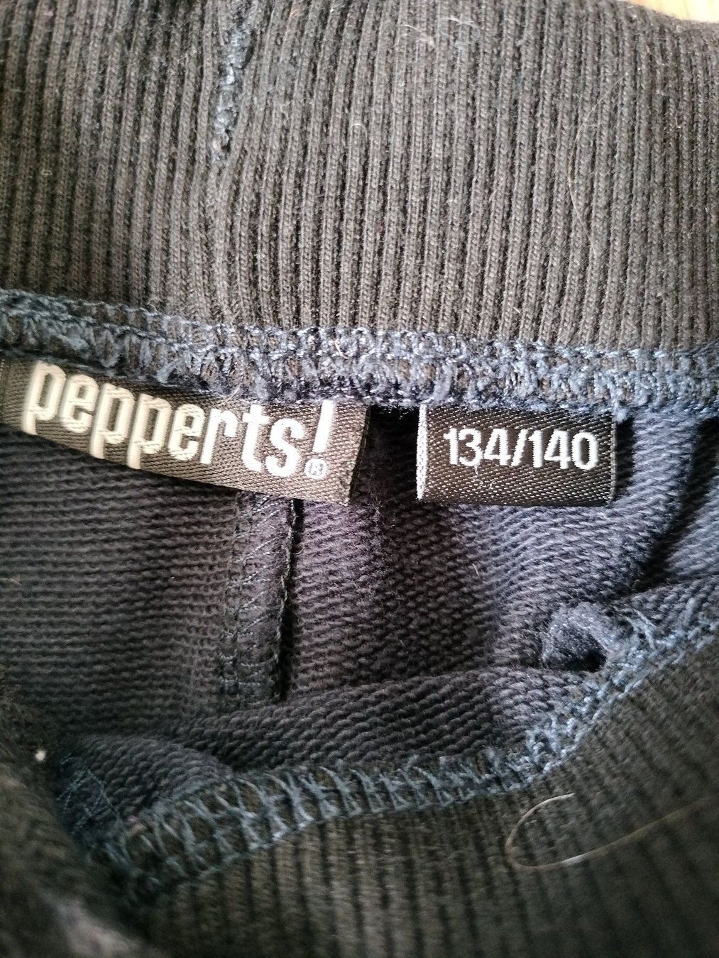 Pantaloni: 4x kurze Hosen Grösse 134/140 – Usato da Neftenbach venduto da TheKringel 1