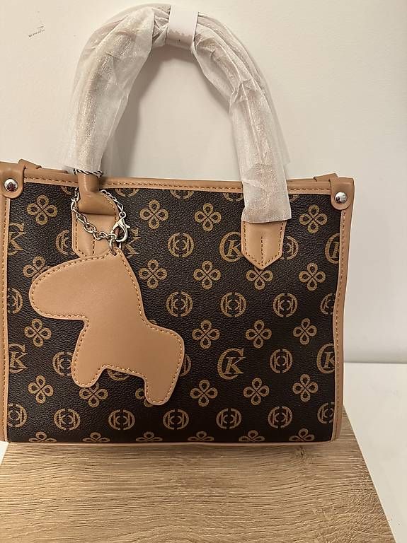 Borse da donna: Spezielle Damenhandtasche – Usato da St.Gallen venduto da jia_2vlq 1