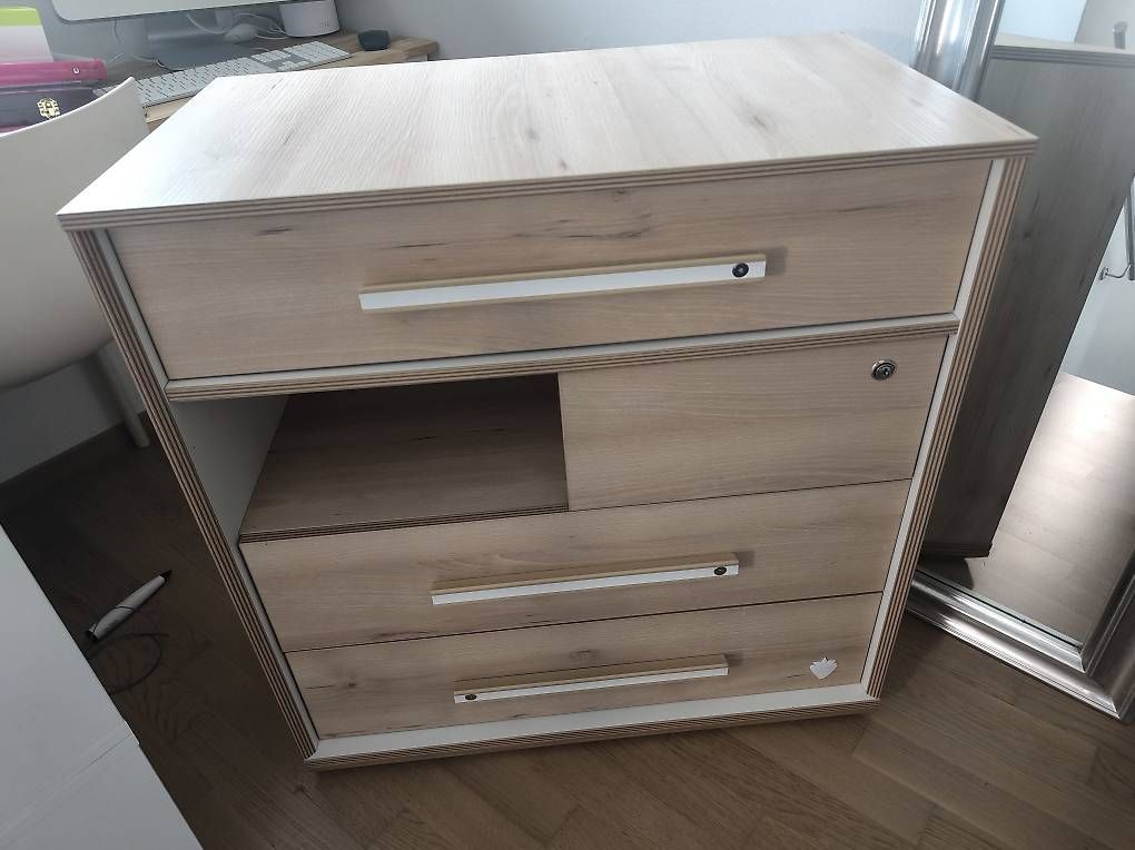 Betten: Lit gigogne et commode – Gebraucht aus Conches von rep_j7bs 1