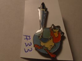 1 Pin  Comic Figur mit Brille (A33)