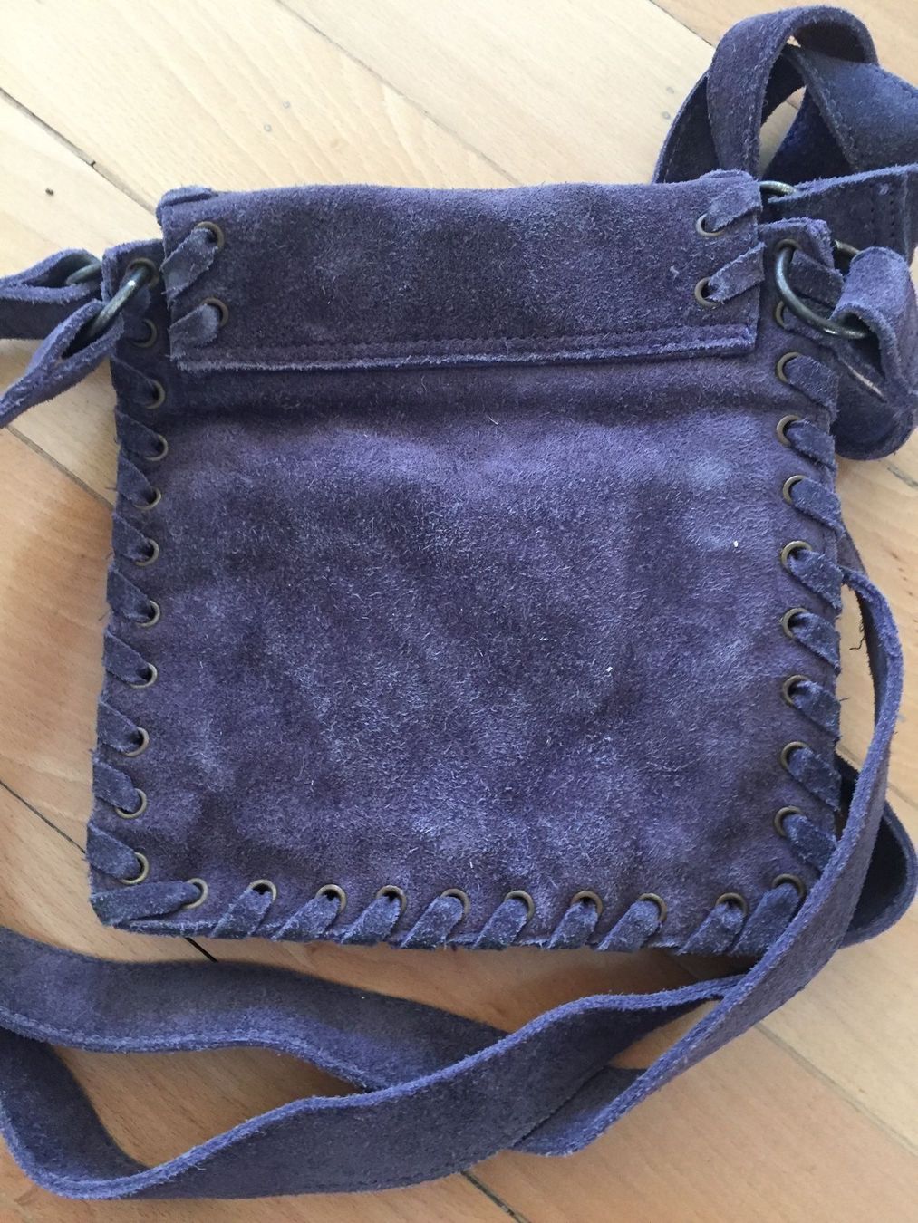 Pepe Jeans Borse da donna: Sac cuir veritable Pepe Jeans violet – Usato da Küssnacht am Rigi venduto da CALIFRASQUI 2