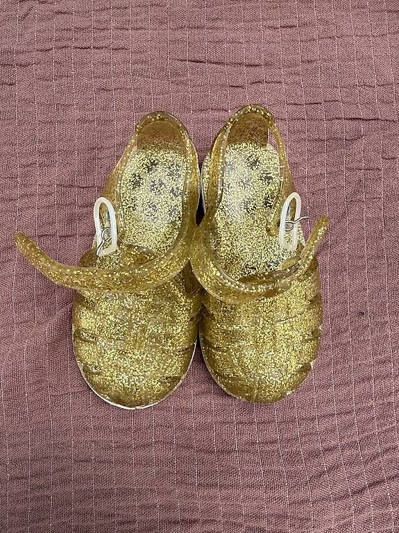 Schuhe für Jungen: Badeschuhe GR. 20 – Gebraucht aus Zürich von Soschi-25 2
