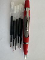 Roter Kugelschreiber mit 5 Minen