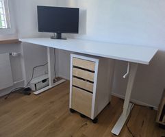 Schreibtisch + Schubladenelement