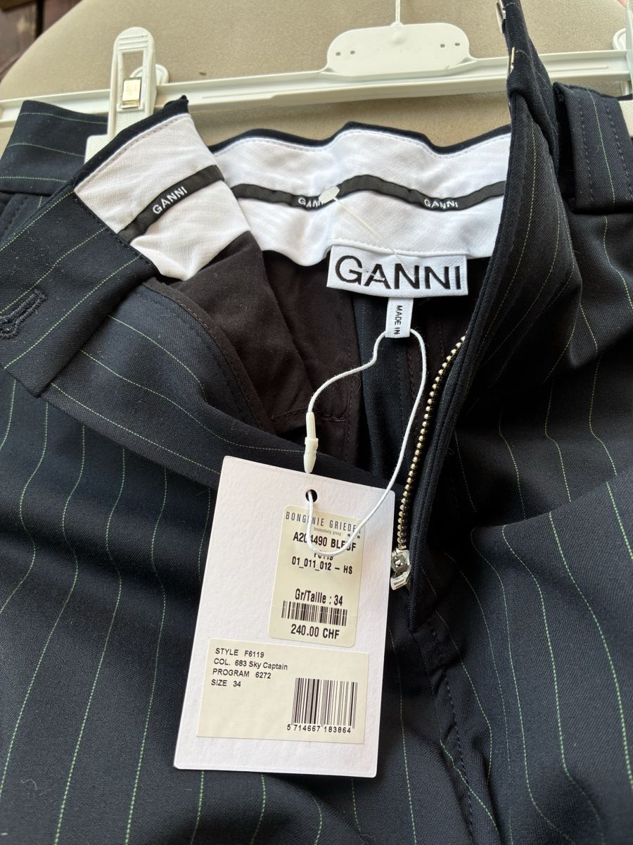 Ganni Pantalons: Ganni Damen Short  – Neuf (Voir description) à Laupen BE par ole_l8gg 3