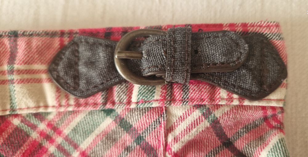 H&M Vestiti & Gonne: H&M Kinder Rock Gr. 116 – Usato da Muri b. Bern venduto da rol_xtf8 1