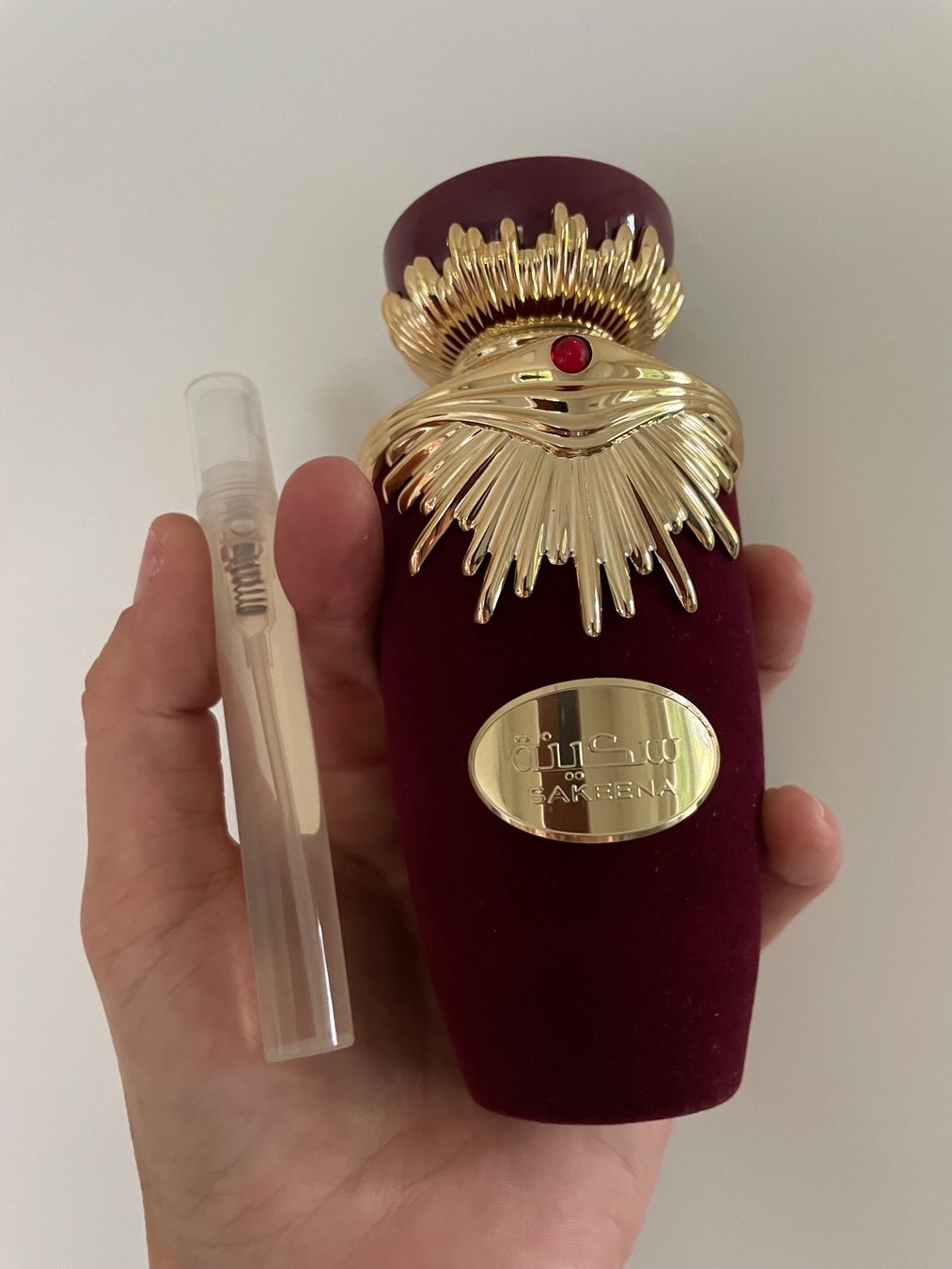 Lattafa Profumi & Eau de Toilette: Lattafa Sakeena EDP 5 ml Abfüllung. – Usato da Zürich venduto da deruja