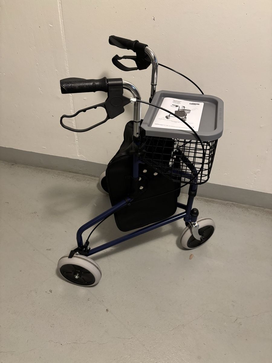 Gehhilfen: Neuwertiger Rollator ab 1.- inkl. Bedienungsanleitung – Gebraucht aus Winterthur von sutti02