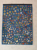 Pinwand, Sammlung mit ca. 250 Pins