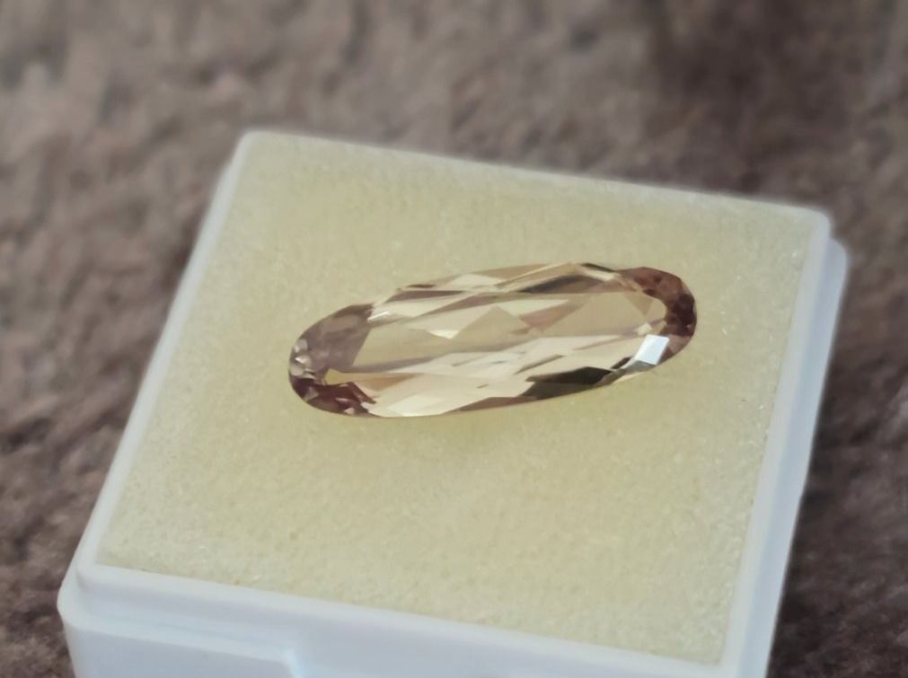 Pietre preziose: Csarite,Diaspore Farbwechsel – Nuovo (secondo la descrizione) da Wolhusen venduto da toni079 1