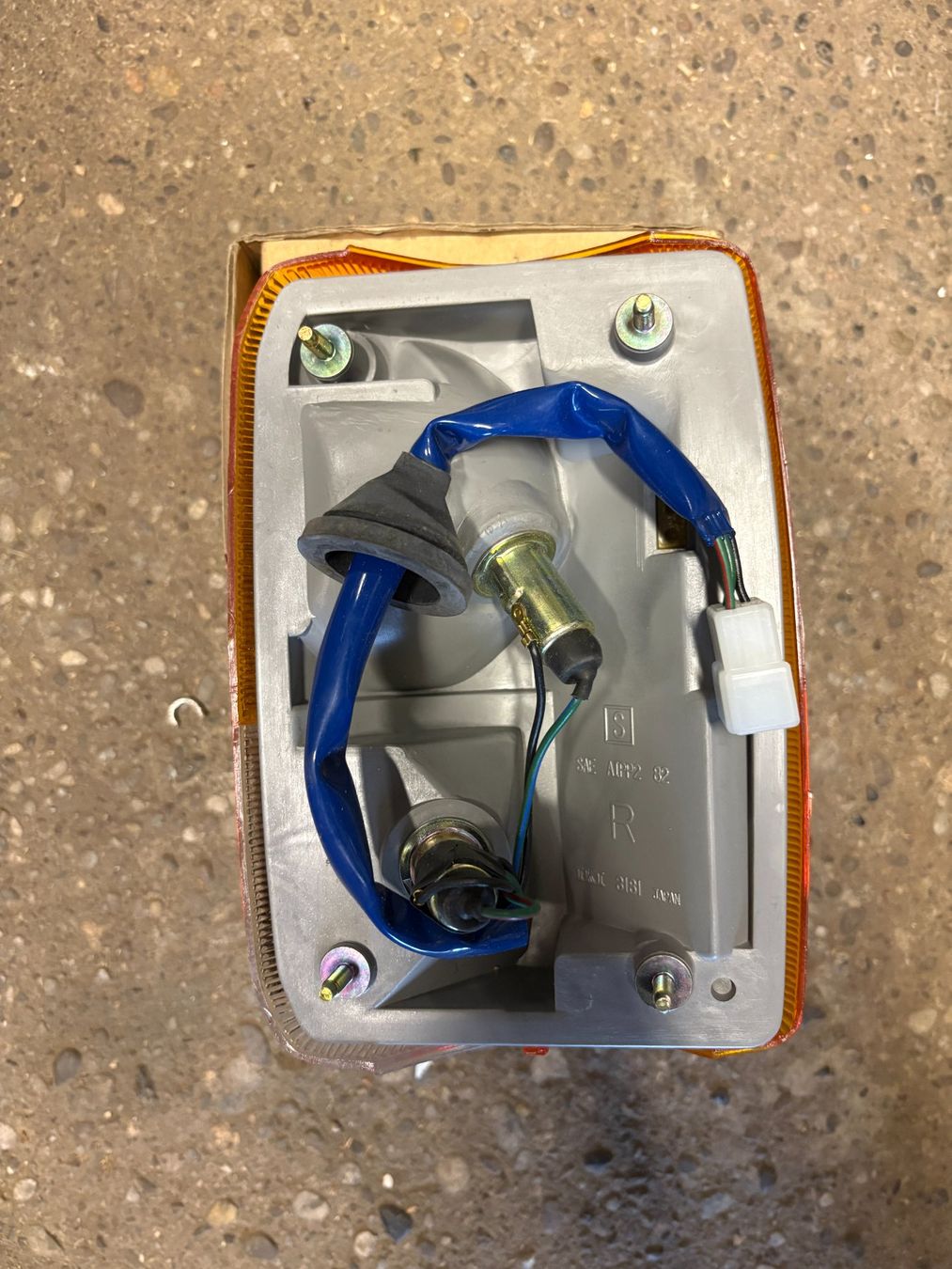 Isuzu Tutti pezzi di ricambio auto: ISUZU Trooper Blinker NEU – Nuovo (secondo la descrizione) da Gossau SG venduto da Sekki0407 1