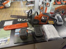 Husqvarna Akku Säge 230i/35 cm Schwert mit Akku / Ladegerät