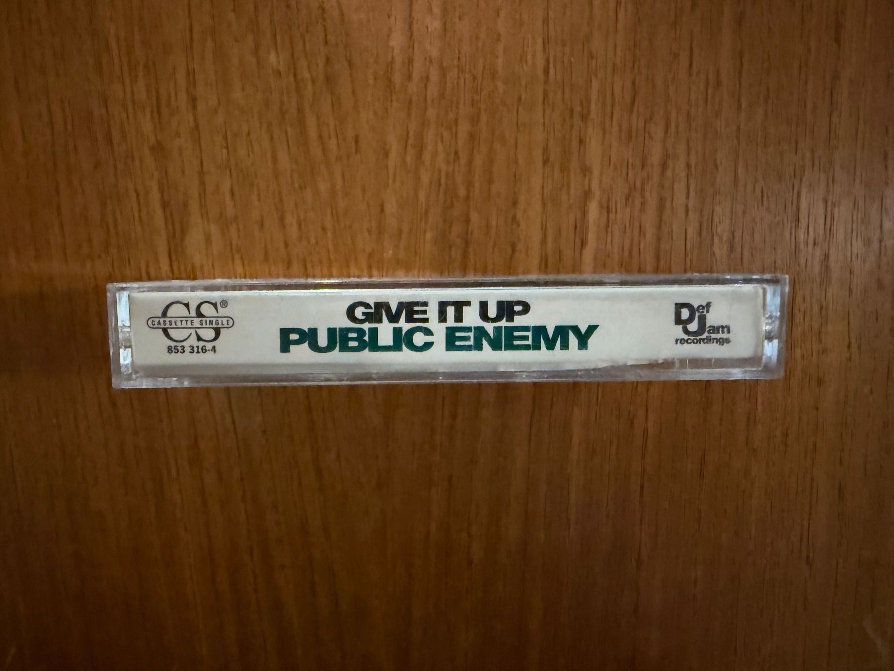 Musicassette: Public Enemy - Give it Up MC – Usato da Delémont venduto da cpop 3