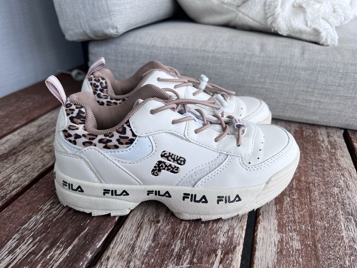 Fila Scarpe per ragazze: FILA Sneaker - mit Leo Muster - Grösse 31 – Usato da Wil SG venduto da ooMariposaoo