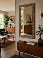Vintage-Wandspiegel 103 × 62 cm mit markantem Holzrahmen
