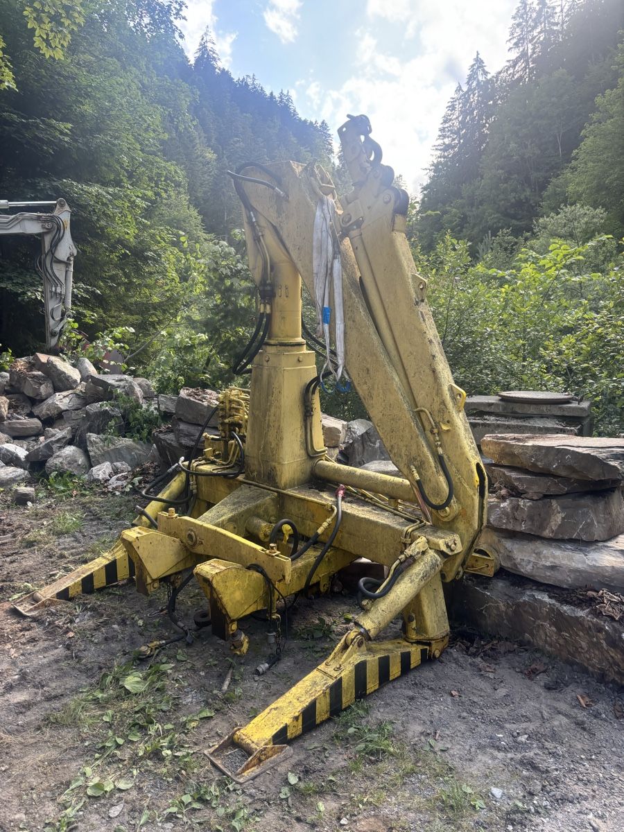 Kräne: Kran HMF Z kran A80 AK2 – Defekt aus Horboden von nic_7yyp