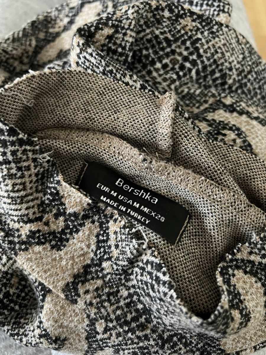 Bershka Maglioni & Felpe: Printed Longsleeve – Usato da Biel/Bienne venduto da Peeeep10 2